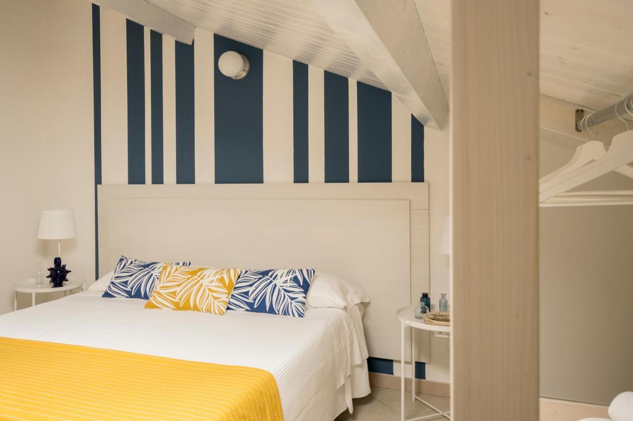 Civico 64 Bed & Breakfast In Mansarda Palmi Eksteriør bilde